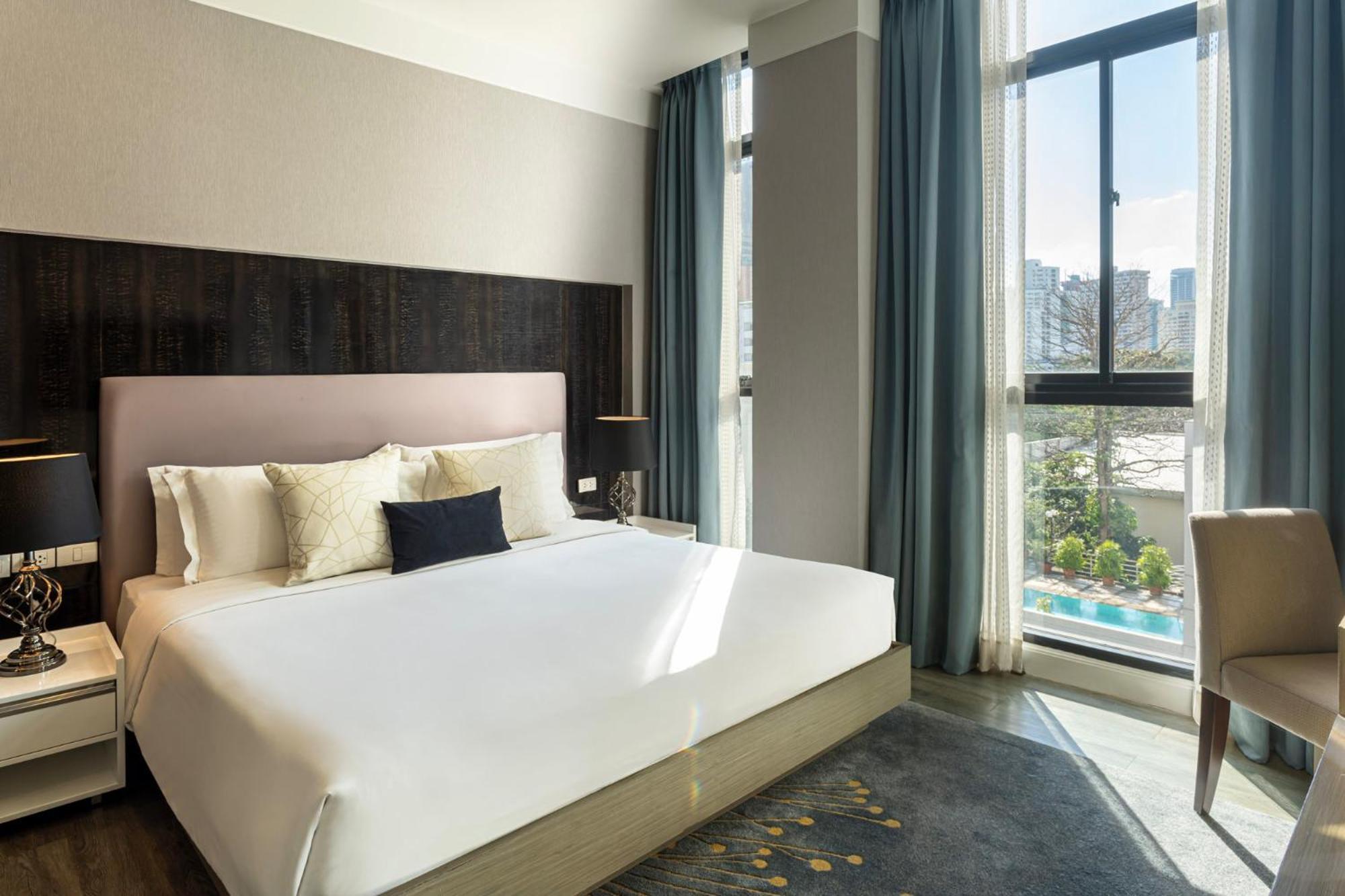 Metropolis Suites Bangkok, Tapestry Collection By Hilton Bagian luar foto