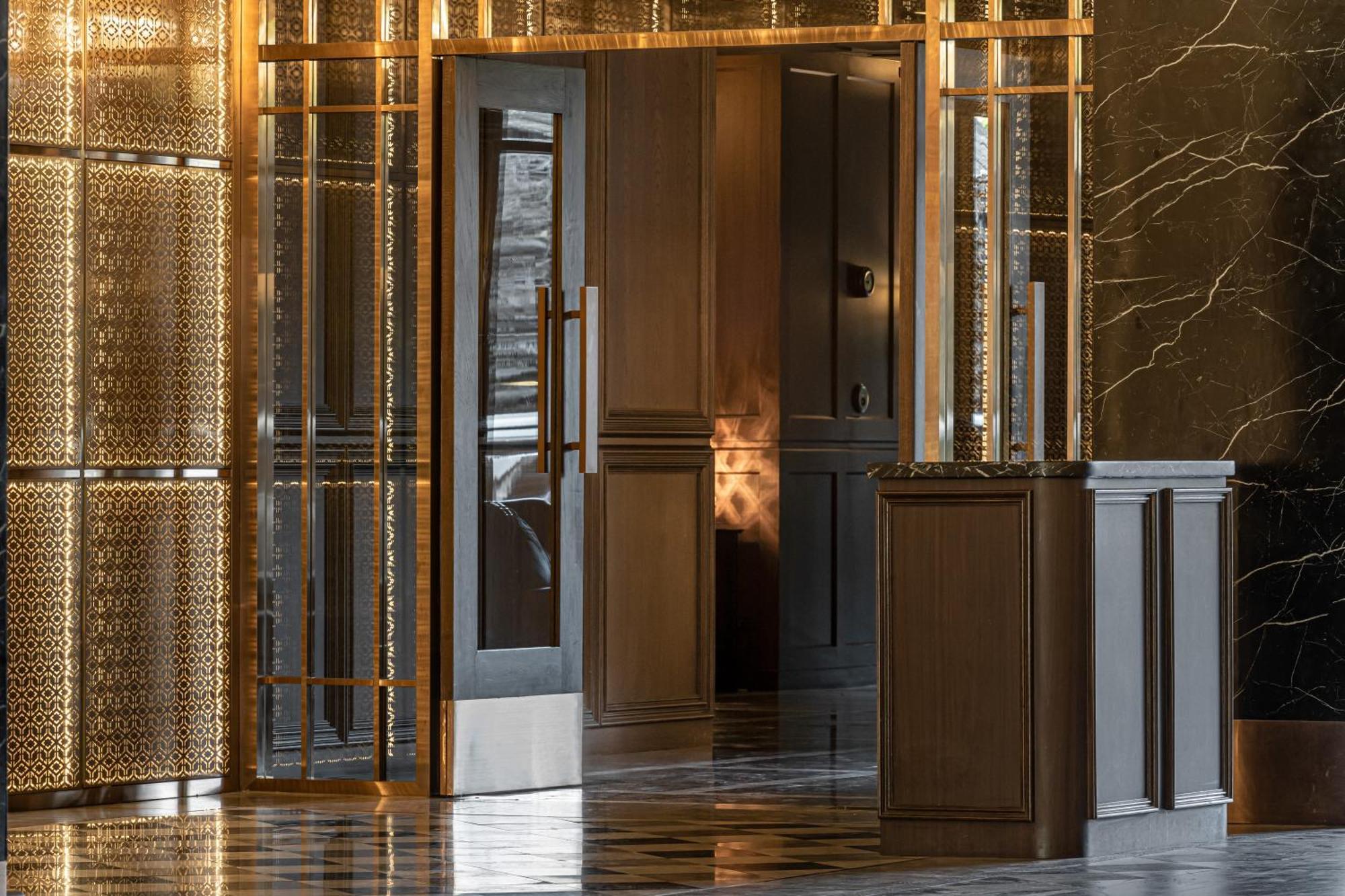 Metropolis Suites Bangkok, Tapestry Collection By Hilton Bagian luar foto
