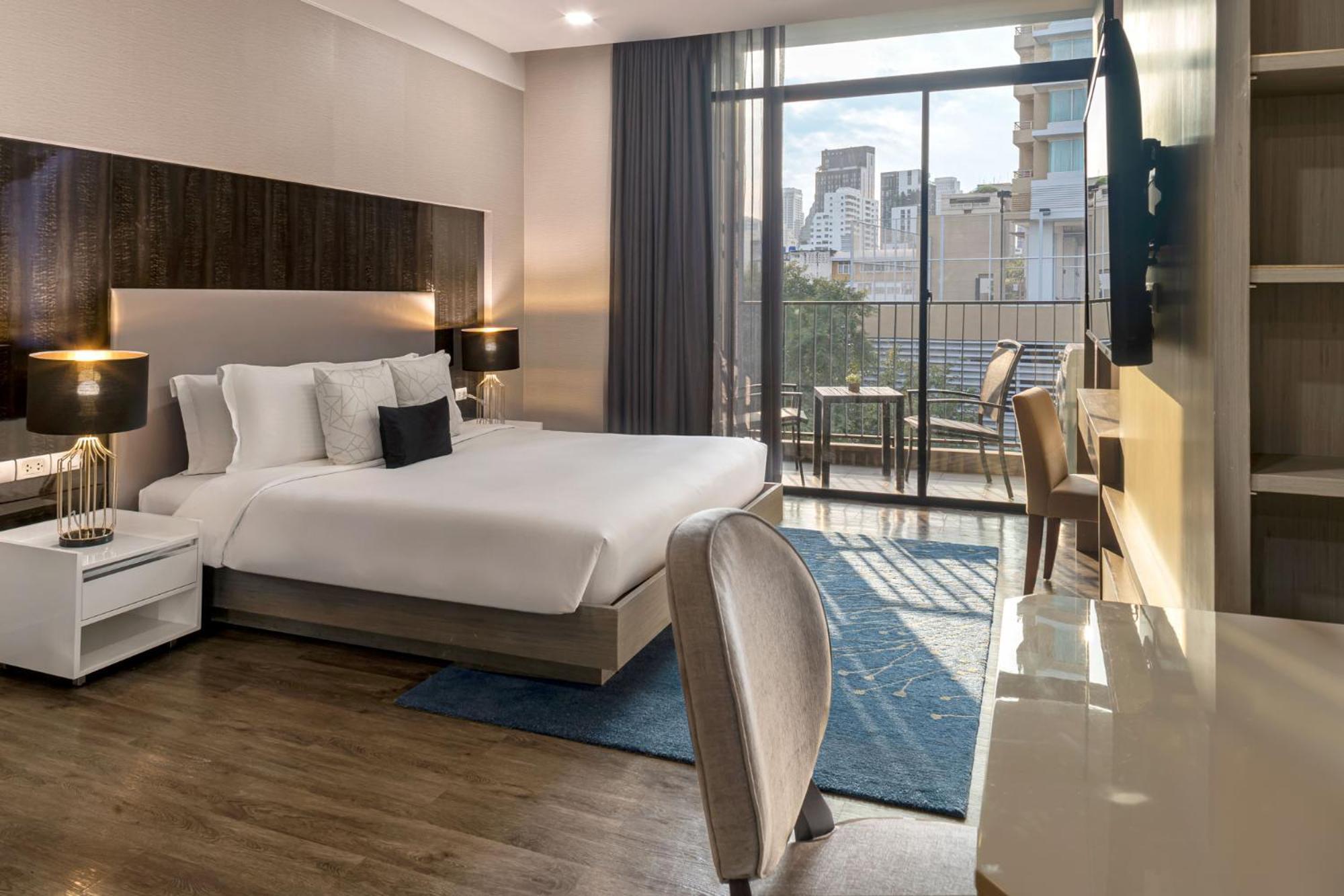 Metropolis Suites Bangkok, Tapestry Collection By Hilton Bagian luar foto