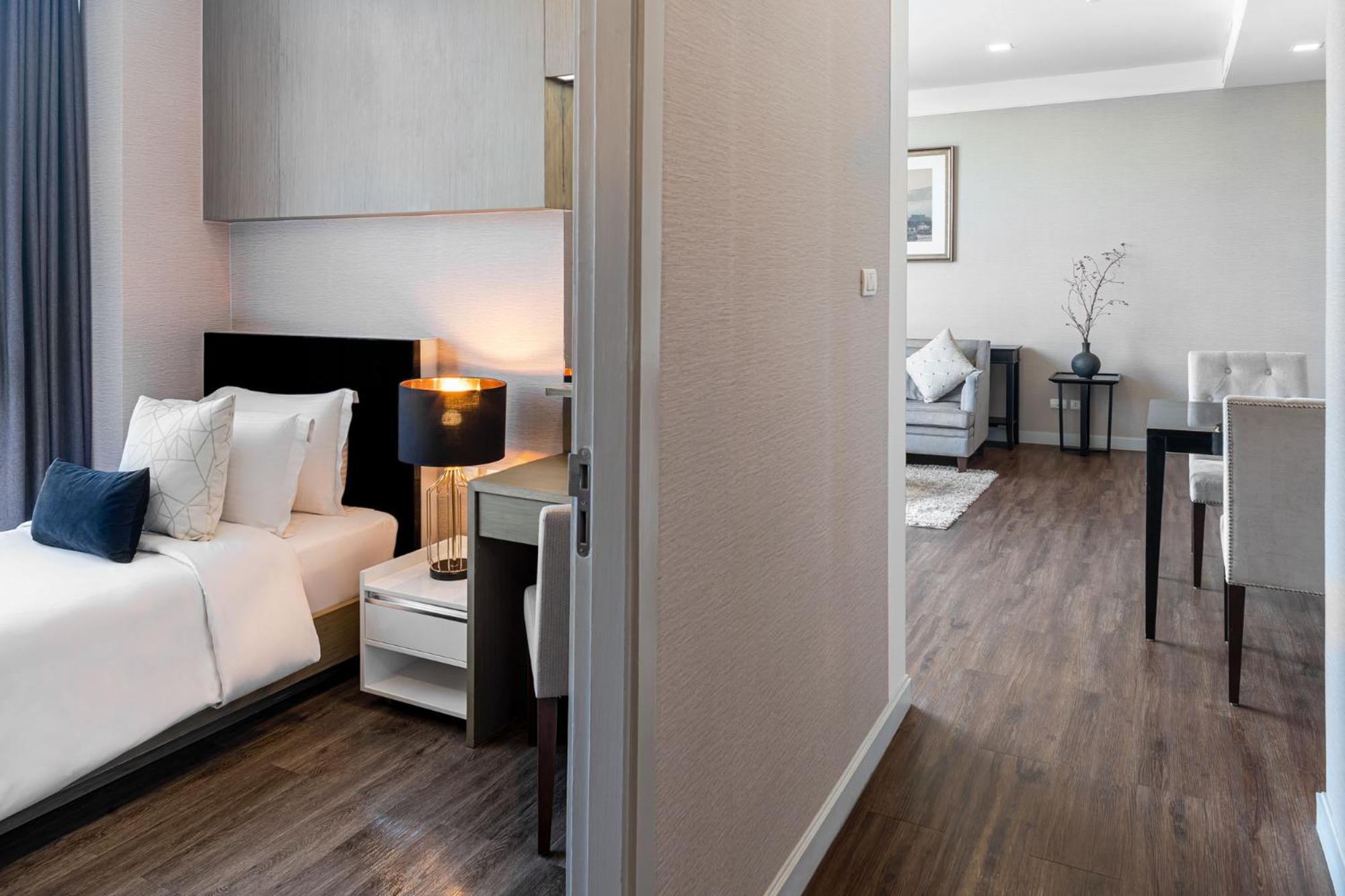 Metropolis Suites Bangkok, Tapestry Collection By Hilton Bagian luar foto