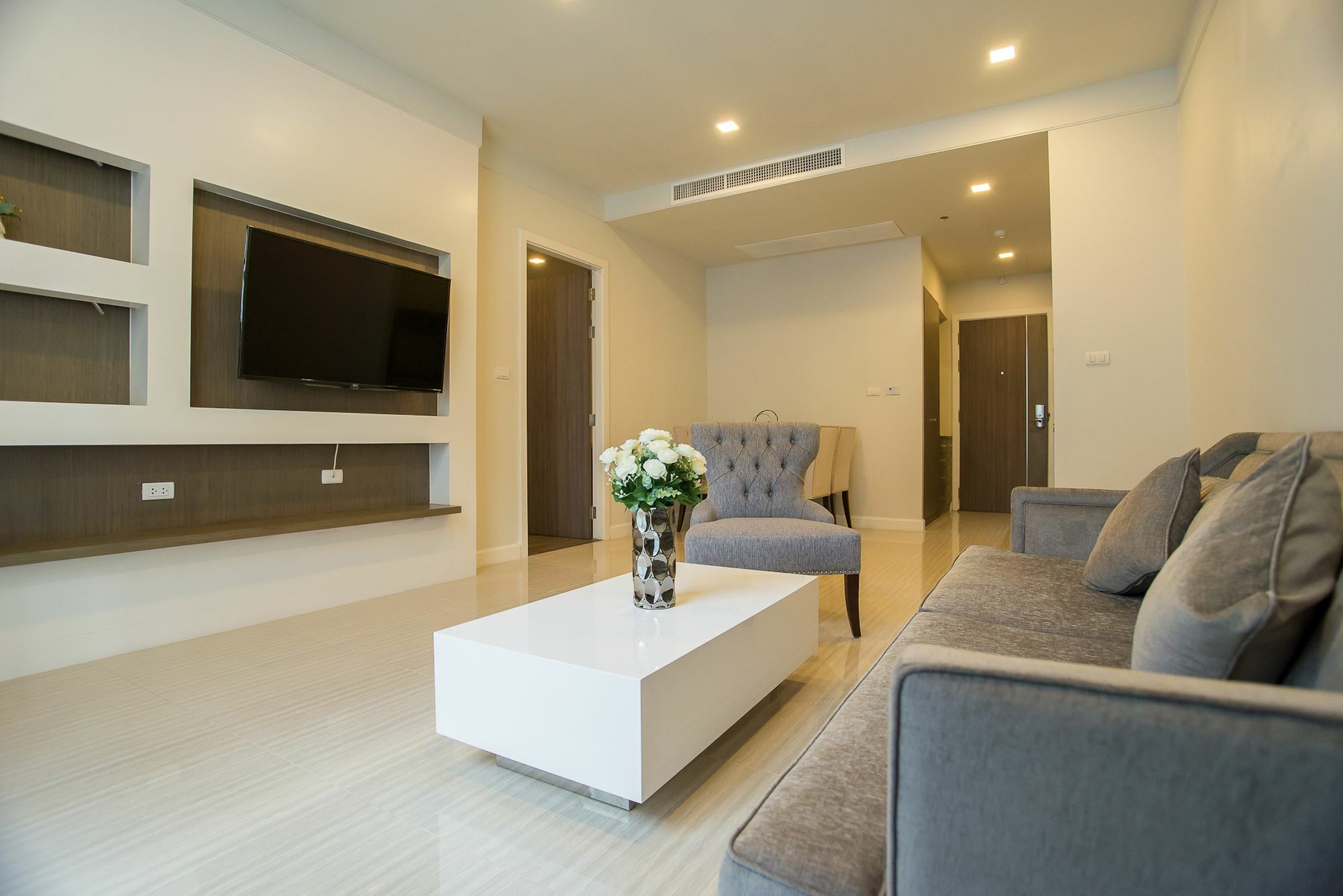 Metropolis Suites Bangkok, Tapestry Collection By Hilton Bagian luar foto